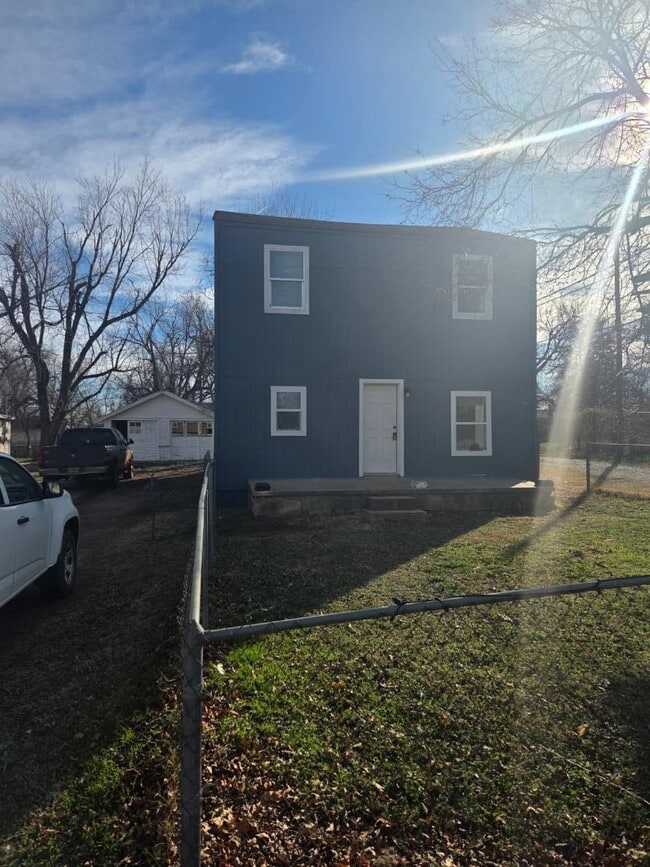 Foto del edificio - 616 10th St