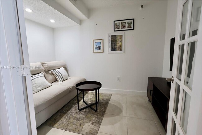 Foto del edificio - 20505 E Country Club Dr