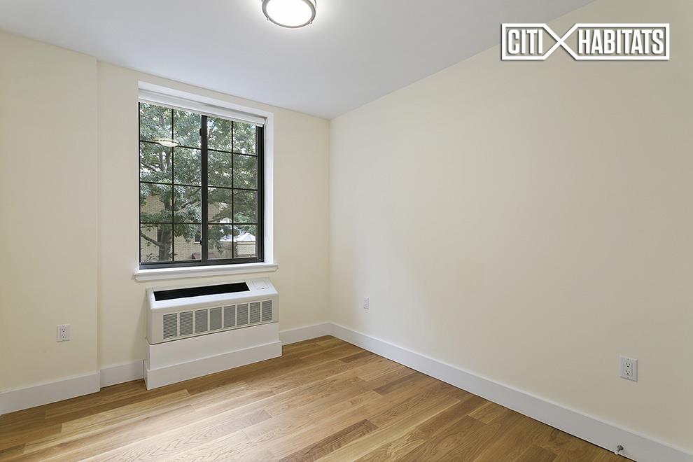 Building Photo - 83 Bushwick Ct