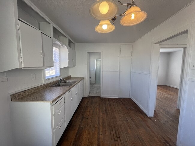 Building Photo - 4509 Avenue G