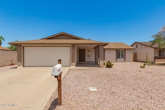 Building Photo - 1512 West Mariposa Dr