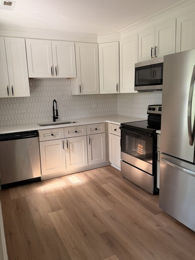 Building Photo - 9828 Starwood Dr