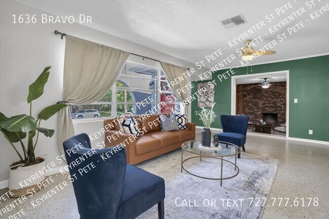 Building Photo - 1636 Bravo Dr