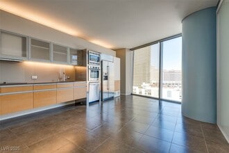 Building Photo - 3722 S Las Vegas Blvd