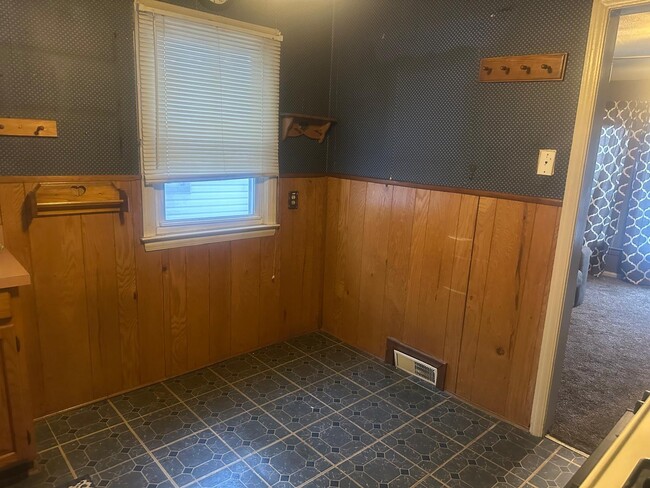 Building Photo - 3340 Dudley St