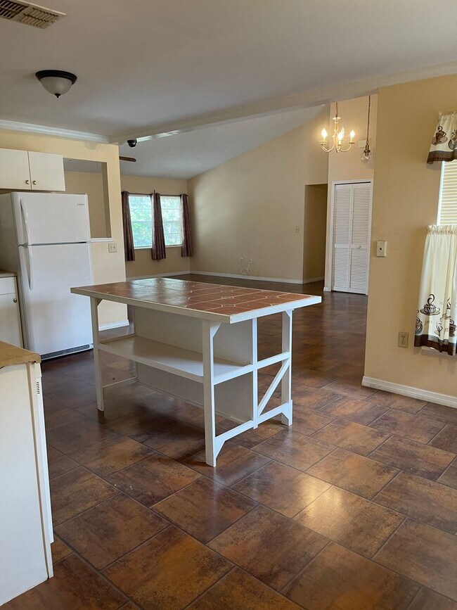 Foto del edificio - 8487 Dorsey St