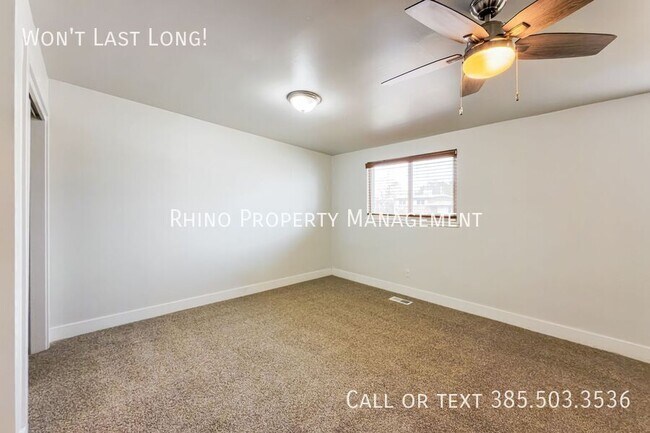 Foto del edificio - 1993 Champagne Ave