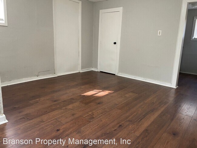 Foto del edificio - Studio, 1 bath House - 2517 1/2  Shelton St