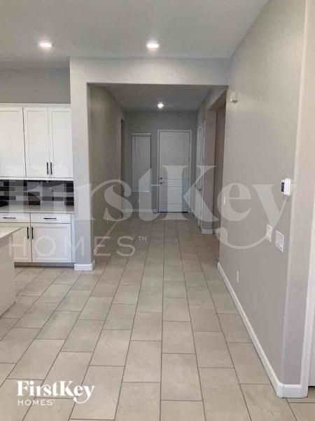 Foto del edificio - 19731 W Jackson St