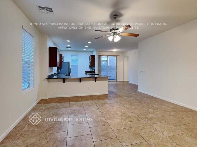 Foto del edificio - 3380 E Liberty Ln