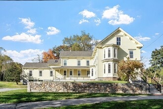 Building Photo - 22 Old Lowell Rd