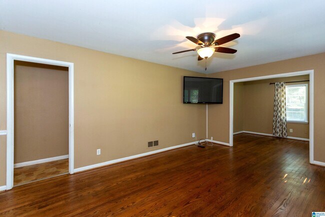 Foto del edificio - 2050 Pinehurst Dr
