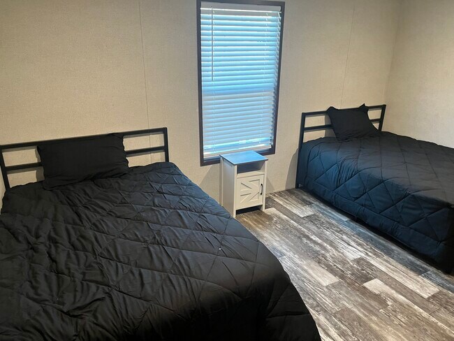 Foto del edificio - 378 Antley Rd