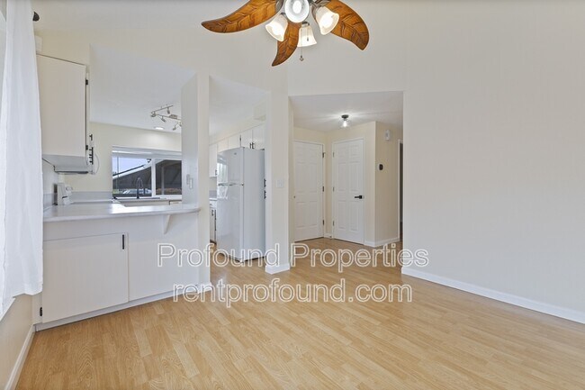 Foto del edificio - 21560 SW Augusta St