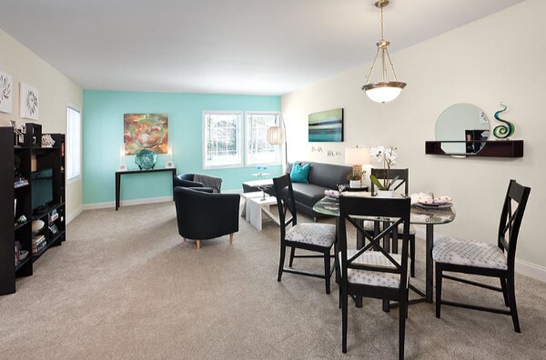Foto principal - 158 Plymouth Dr
