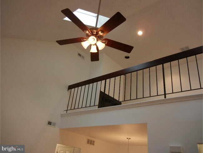 Building Photo - 266 Everly Ct