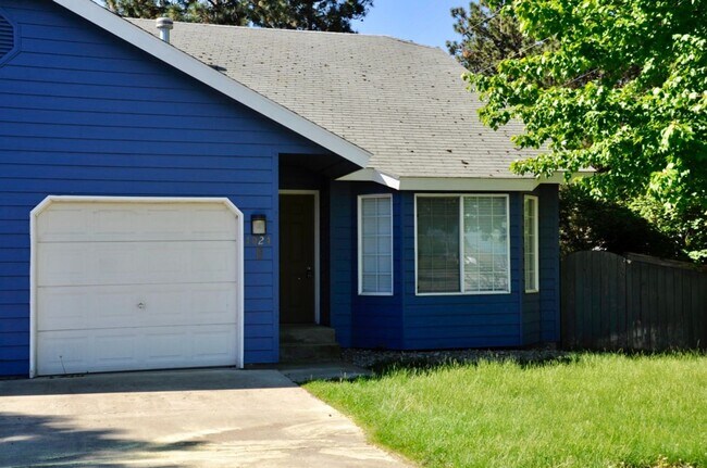 Building Photo - 4024 E 2nd Ave