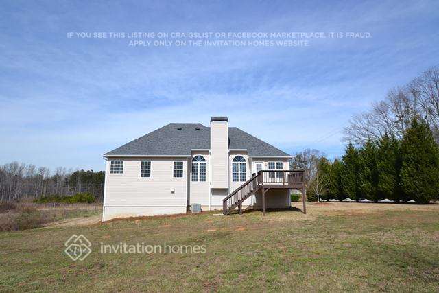 Building Photo - 19 Jamestowne Dr