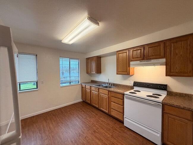 Building Photo - warw01