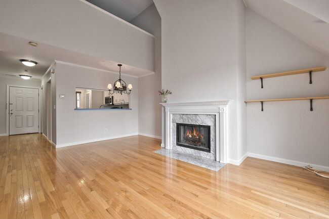 Building Photo - 51 Forest Ave