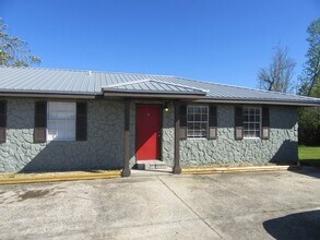Building Photo - 2814 N Panama Ave