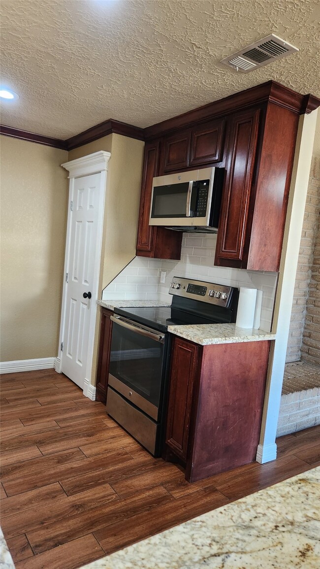 Building Photo - 20018 Bolton Bridge Ln