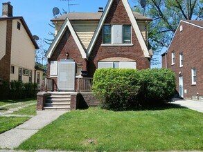 Building Photo - 4401 Buckingham