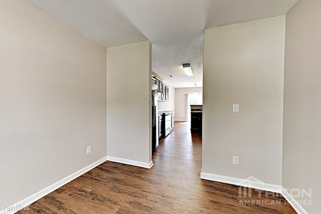 Foto del edificio - 116 Quail Springs Rd