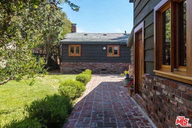 Building Photo - 23566 Malibu Colony Rd