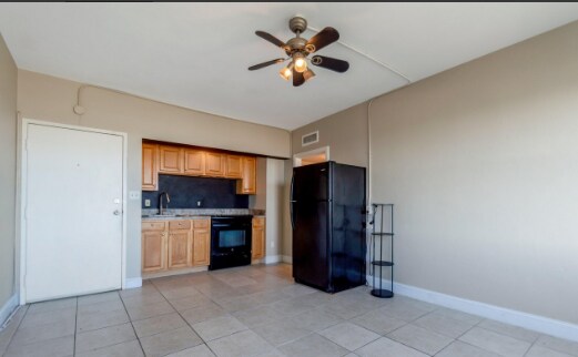 Foto del edificio - 311 W Ashley St