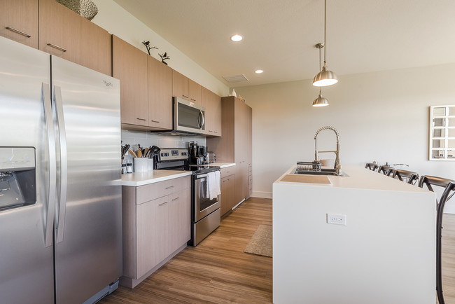 Foto del edificio - Olympic Townhomes