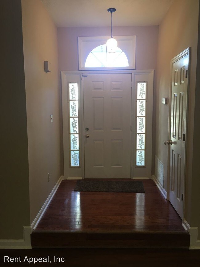 Building Photo - 2085 Ravinia Ct