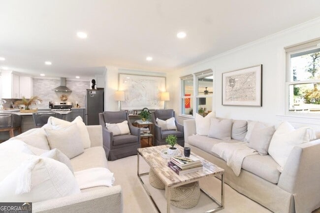 Foto del edificio - 1092 West Lake Dr