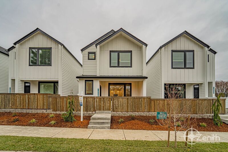 Foto principal - 16330 NE 20th St