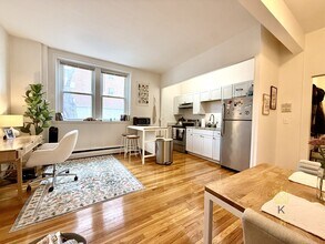 Building Photo - 202 St Paul St