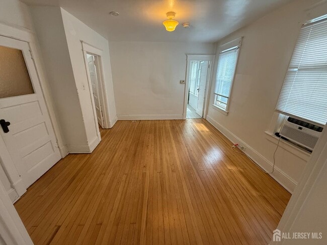 Foto del edificio - 115 N 3rd Ave