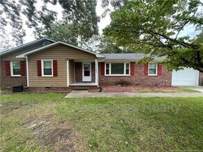 Building Photo - 7183 Largo Pl