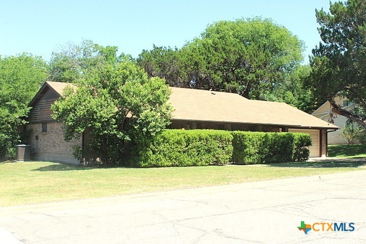 Building Photo - 107 Suzanne Ln
