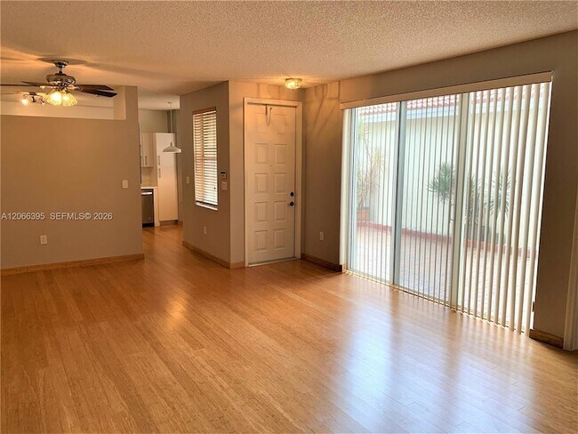 Foto del edificio - 1130 Buttonwood Ln