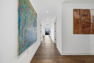 Interior Photo - Hubbard Park Place
