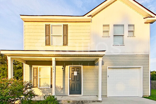 Building Photo - 5047 Sandy Hill Dr