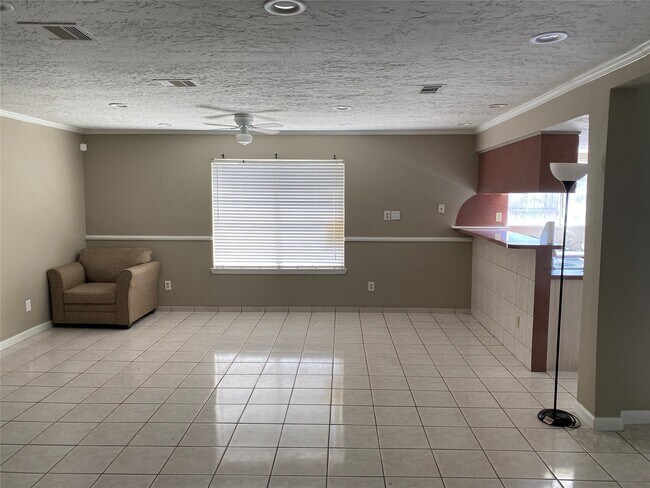 Foto del edificio - 9619 Camrose Ct