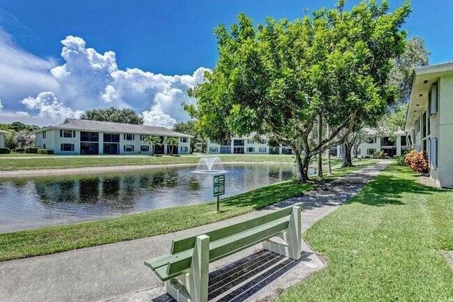 Foto del edificio - 1801 Sabal Ridge Ct