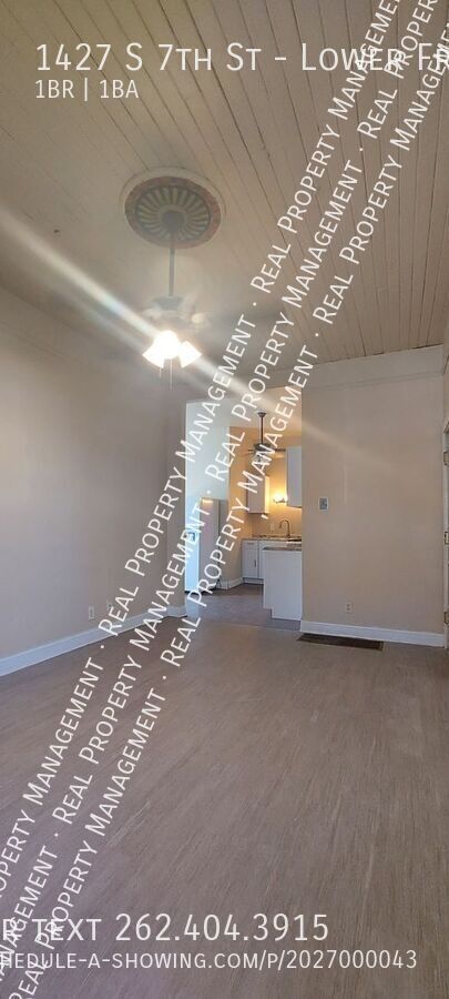 Building Photo - Remodeled 1 Bedroom Lower w/ Private Entry