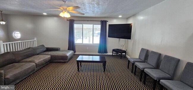 Foto del edificio - 2645 Valley Ave