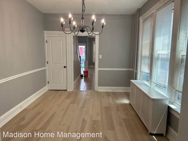 Foto del edificio - 7 br, 2.5 bath House - 452 Carlton Ave