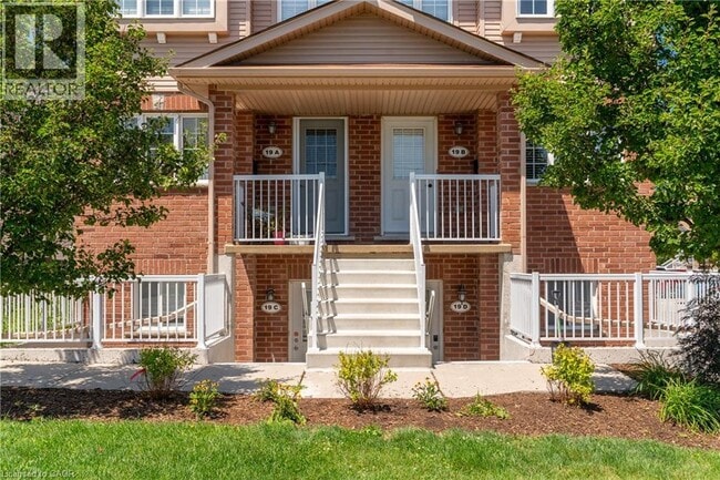 Building Photo - 50 Howe Dr