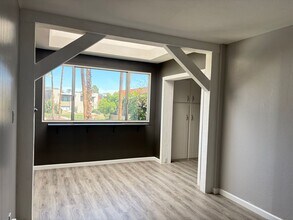 Building Photo - 4201 E Camelback Rd