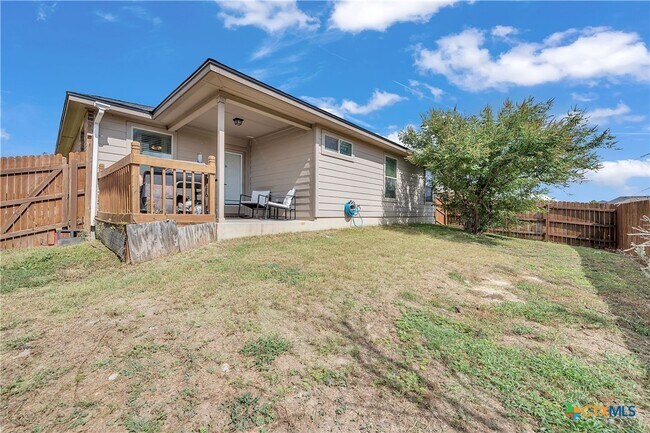 Foto del edificio - 6600 Katy Creek Ln