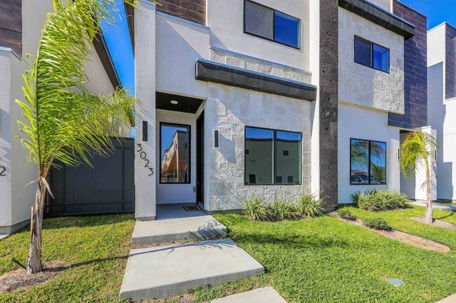 Foto del edificio - 8218 Casa Verde Rd